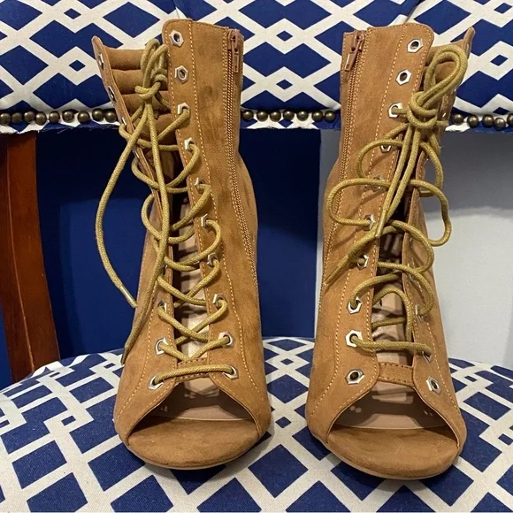 Light brown wheat lace up ankle high open toe clear heel booties size 9.5 - Picture 5 of 8